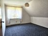Gepflegtes Wohnhaus mit 6 Zimmern und 7.500m² Grundstück in Stadtrandlage - 10 - Zimmer 2 OG
