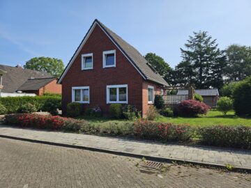 Gemütliches Wohnhaus für Gartenfreunde in Sackgassenlage, 26789 Leer, Einfamilienhaus