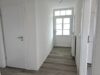Ideal für den 1-Personen-Haushalt: Komplett renovierte Erdgeschosswohnung in der Innenstadt - 3 - Wohnungsflur