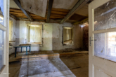 8 - EG Wohnraum - Renovierungsbedürftiges Bauernhaus Nähe Emsdeich – viel Platz mit Ausbaumöglichkeiten