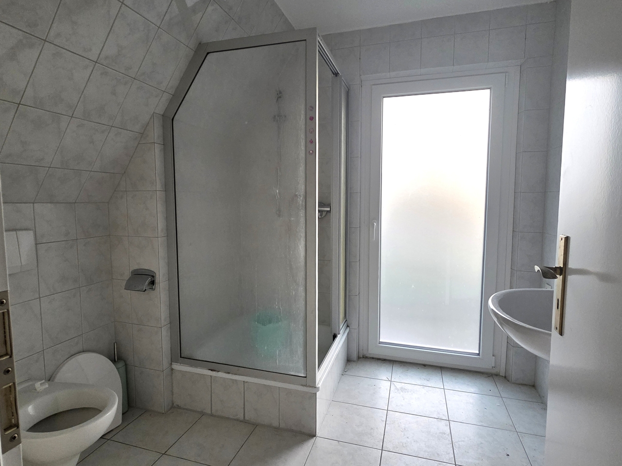 6 - Obergeschosswohnung Bad